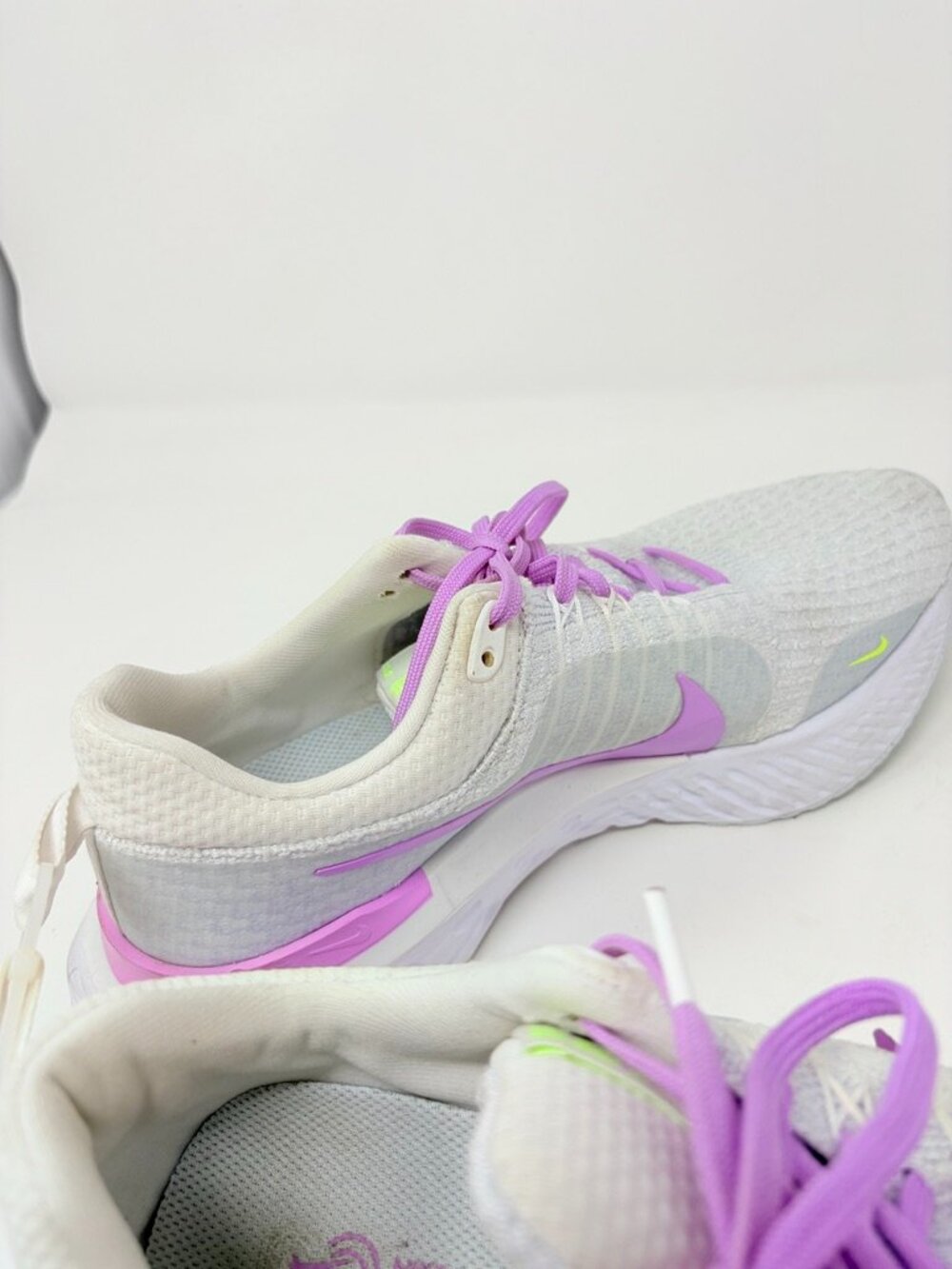 Nike React Infinity 3 Road Running Shoe Sneaker White Purple Size 9.5 - Picture 8 of 11